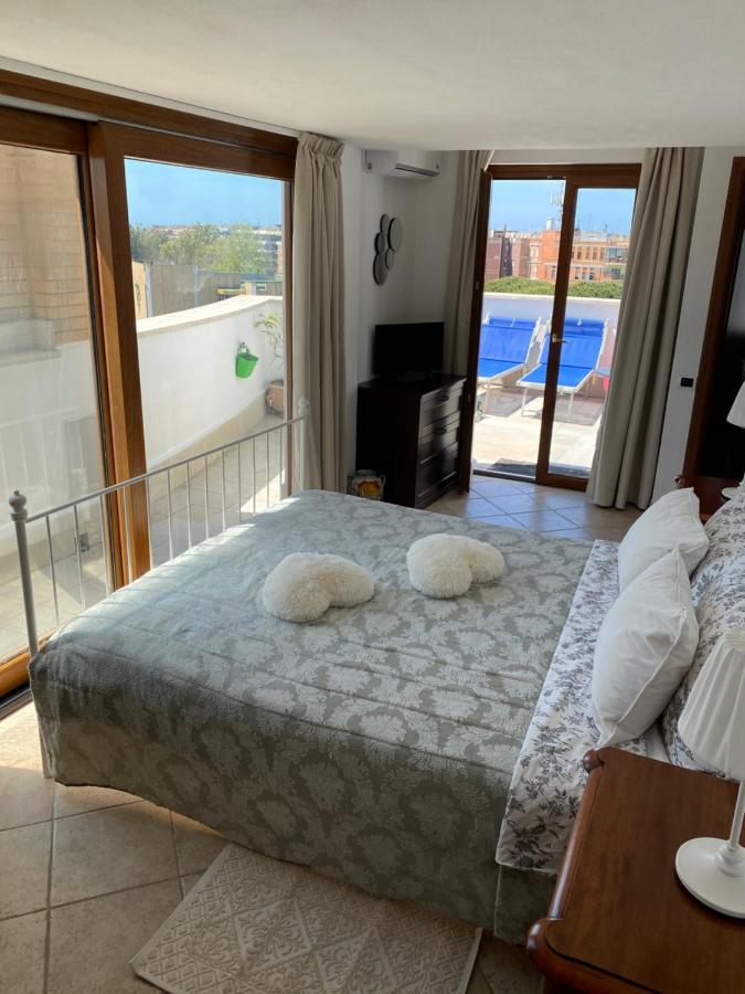 Ostium Sea Star Hotel Ostia Buitenkant foto